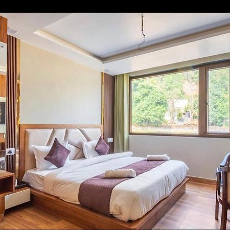 Hotel & Hostel Vimal Ganga Rishīkesh Buitenkant foto