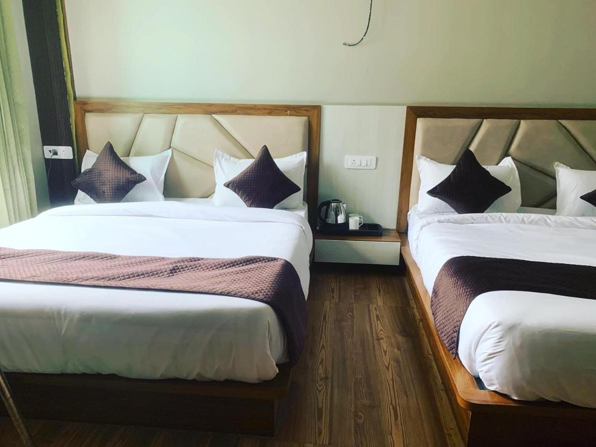Hotel & Hostel Vimal Ganga Rishīkesh Buitenkant foto